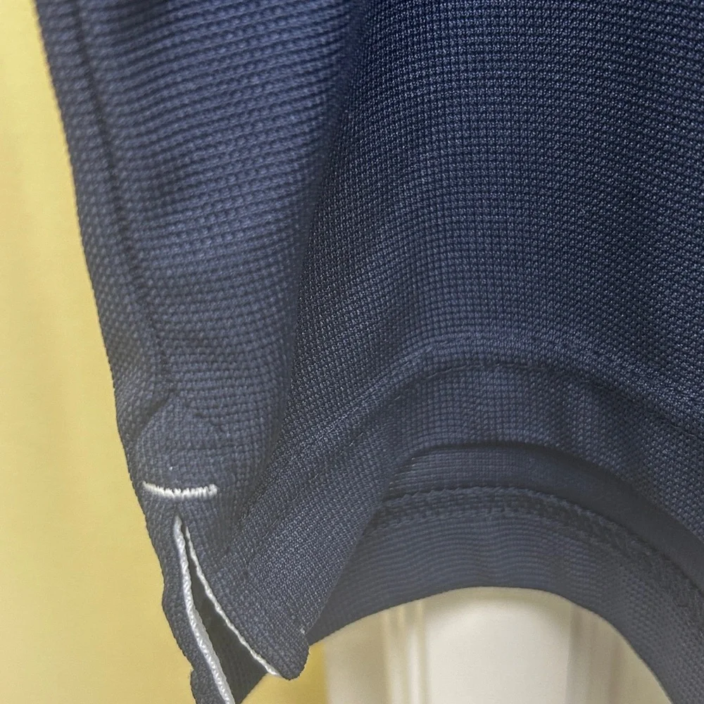 🎉Host Pick🎉 Nautica Men’s Navy Polo with White Trim Medium/Slim Fit - Picture 4 of 7